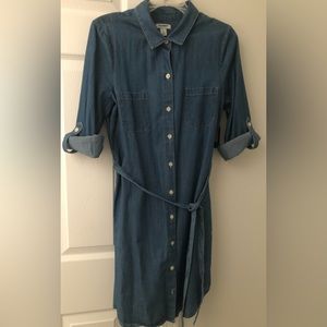 Women’s Size small Old Navy denim button up dress